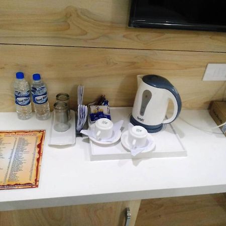 Hotel SS Grand Lucknow Buitenkant foto