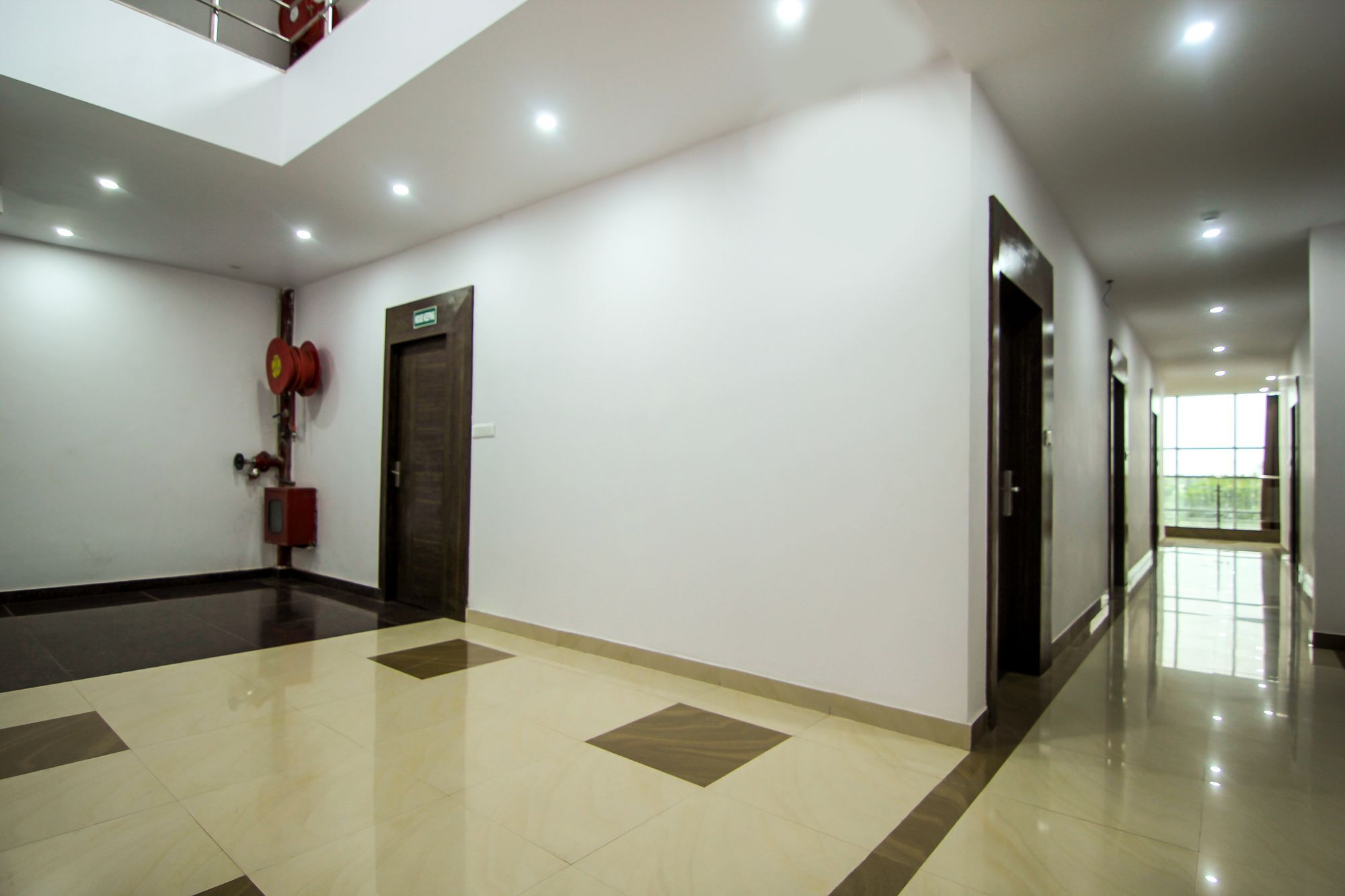 Hotel SS Grand Lucknow Buitenkant foto
