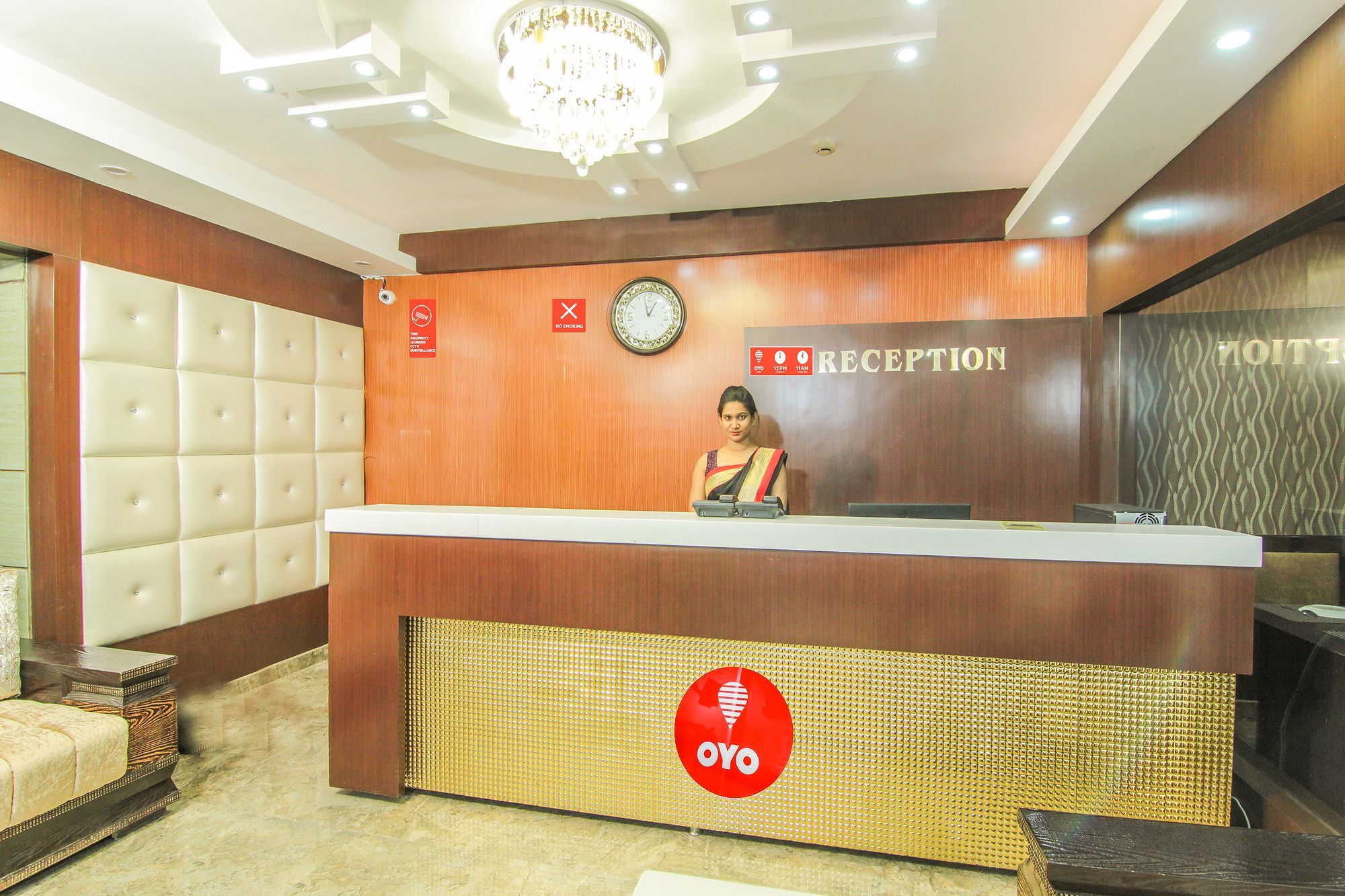 Hotel SS Grand Lucknow Buitenkant foto
